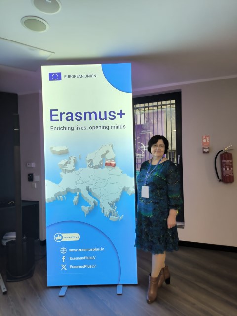 direktores vietniece audzināšanas darbā Benita Urtāne